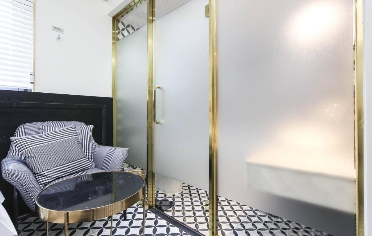 The Post Hotel Сеул Екстериор снимка